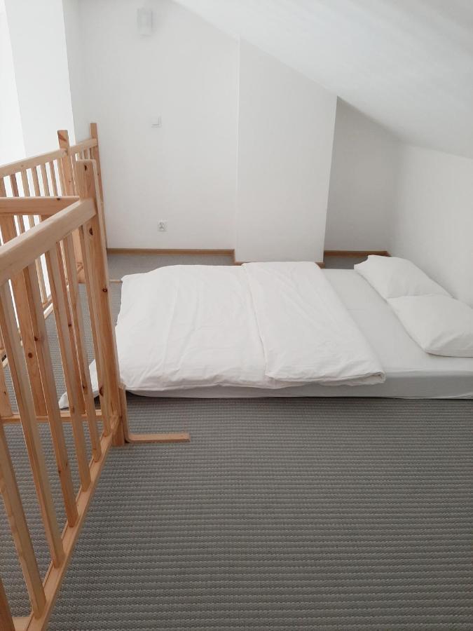 Wellness Apartamenty Zloty Widok Щирк Екстериор снимка
