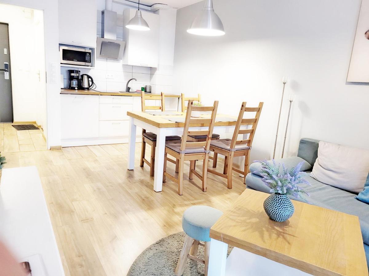 Wellness Apartamenty Zloty Widok Щирк Екстериор снимка